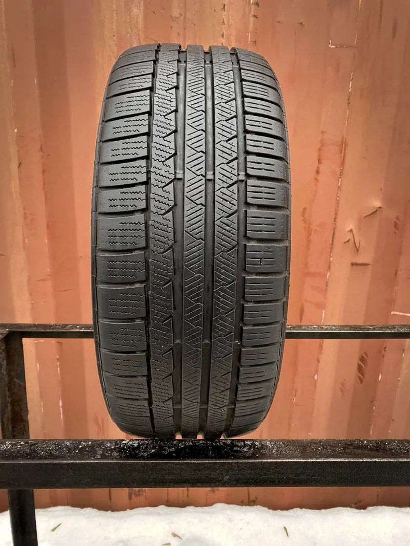 Б/у шина 225/40 R18 Continental ContiWinterContact TS 810 Sport