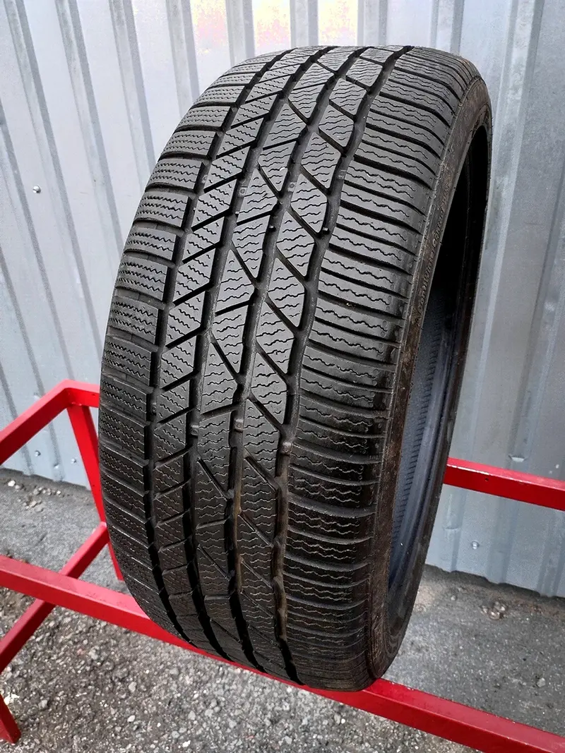 Б/у шина 225/40 R18 Continental ContiWinterContact TS 830 P