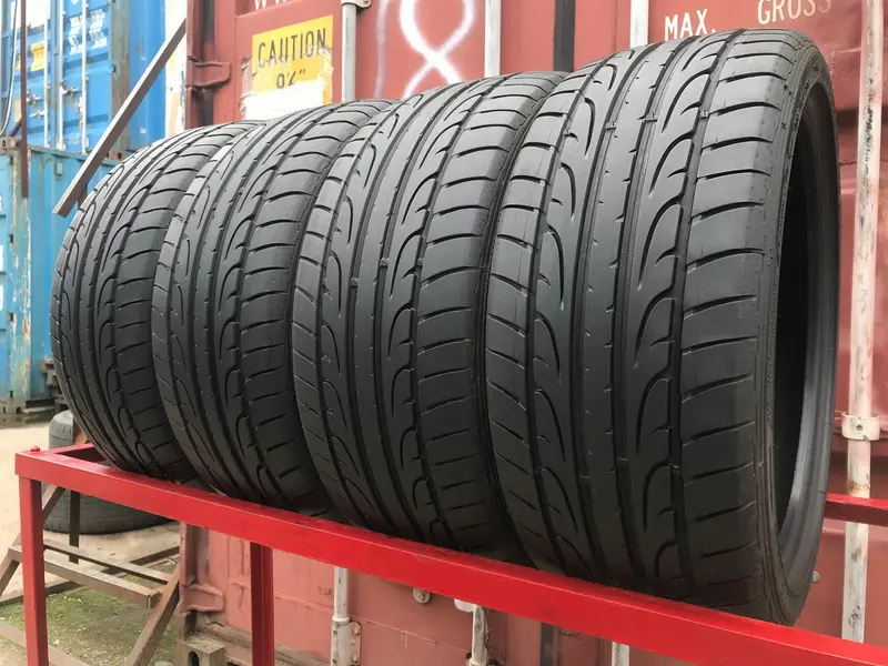 Комплект б/у шин 225/40 R18 Dunlop SP Sport Maxx