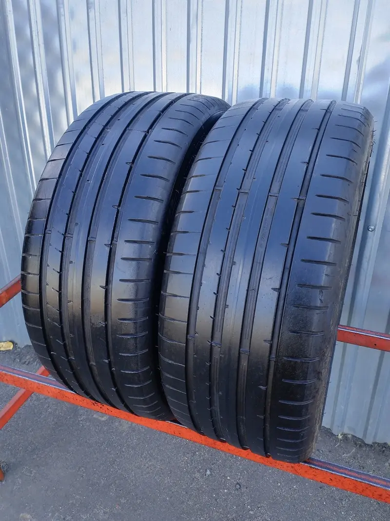 Пара б/у шин 225/40 R18 Dunlop SP Sport Maxx RT 2