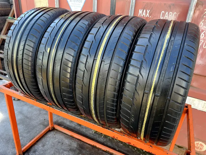 Комплект б/у шин 225/40 R18 Dunlop SP Sport Maxx RT