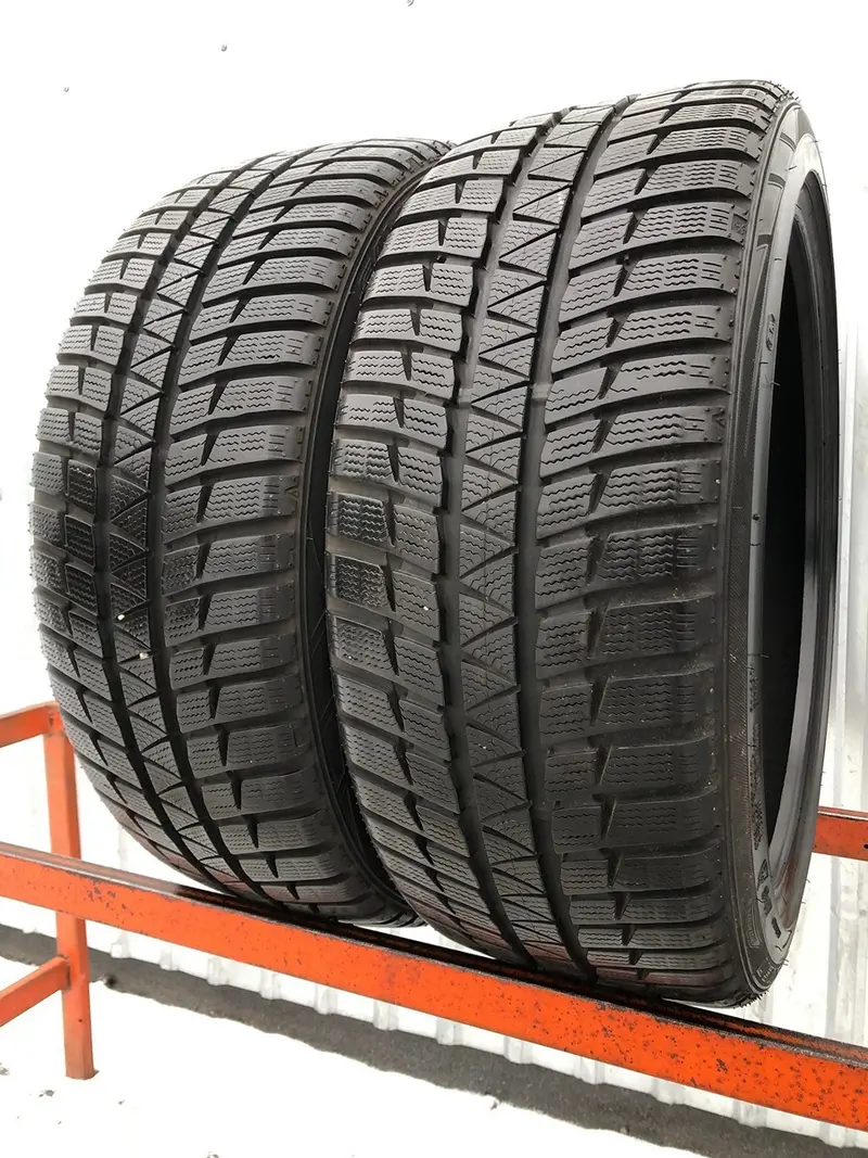 Пара б/у шин 225/40 R18 Falken Eurowinter HS-449