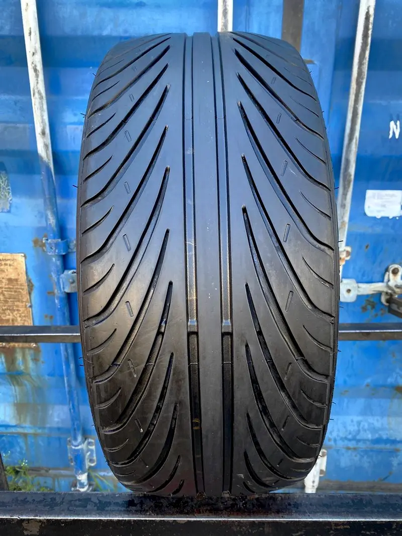 Б/у шина 225/40 R18 Falken GRB FK-451