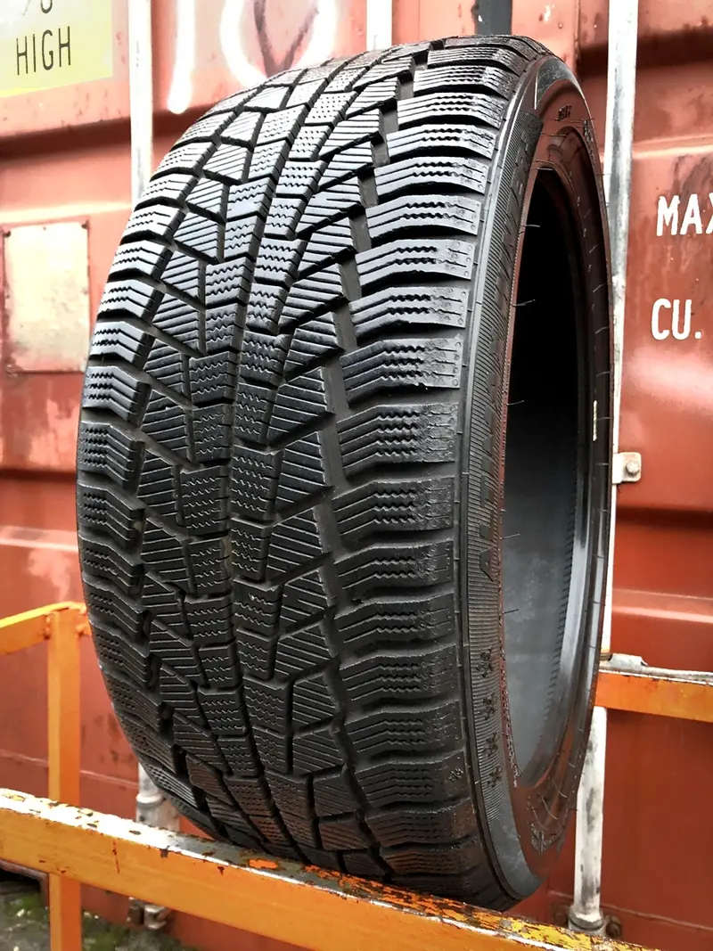 Б/у шина 225/40 R18 General Altimax winter 3, фото 1