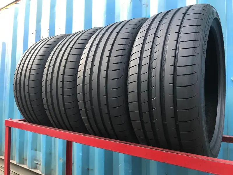 Комплект б/у шин 225/40 R18 Goodyear Eagle F1 Asymmetric 3