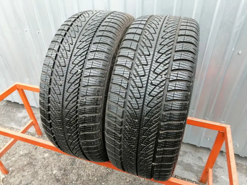 Пара б/у шин 225/40 R18 Goodyear Ultra Grip 8 Performance