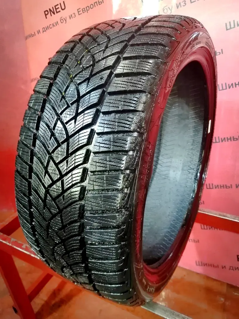 Б/у шина 225/40 R18 Goodyear Ultra Grip Perfomance GEN-1