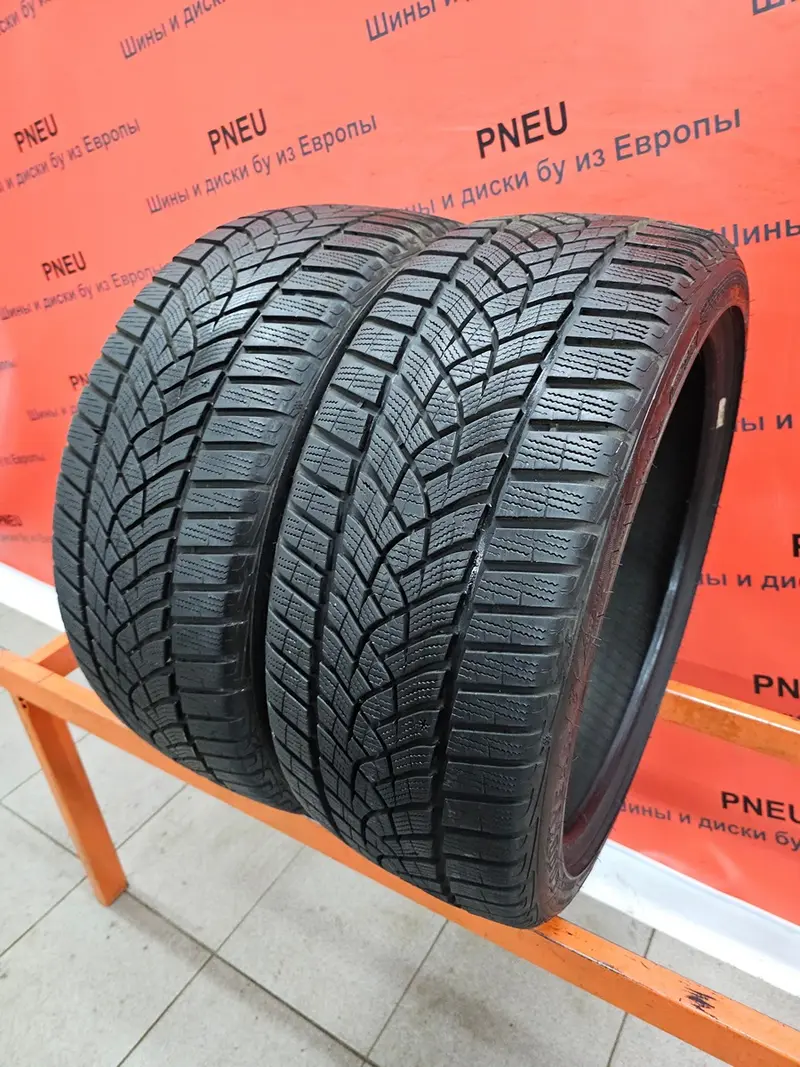 Пара б/у шин 225/40 R18 Goodyear Ultra Grip Perfomance GEN-1