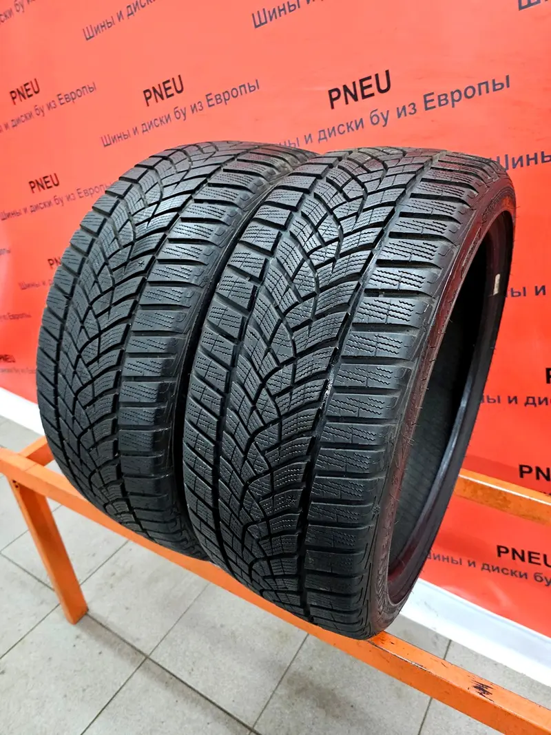 Пара б/у шин 225/40 R18 Goodyear Ultra Grip Perfomance GEN-1 RunFlat