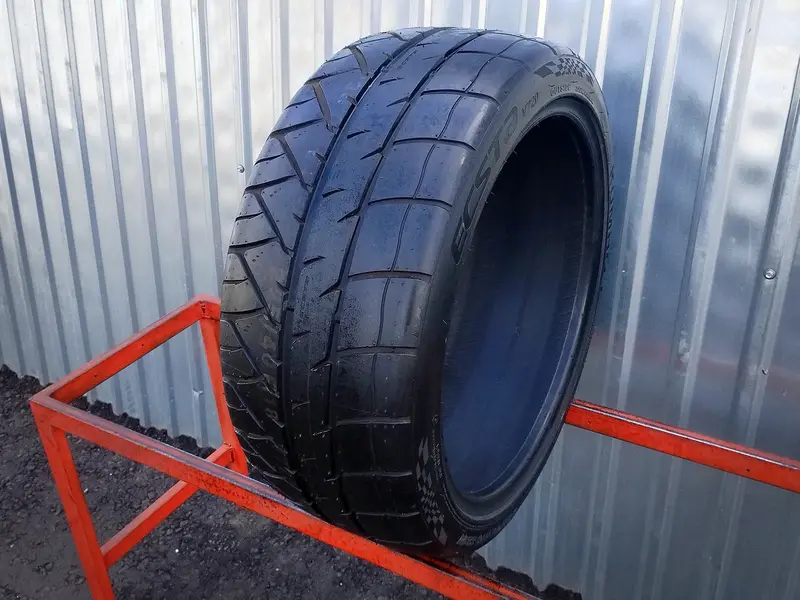 Новая шина 225/40 R18 Kumho Ecsta V720, фото 1