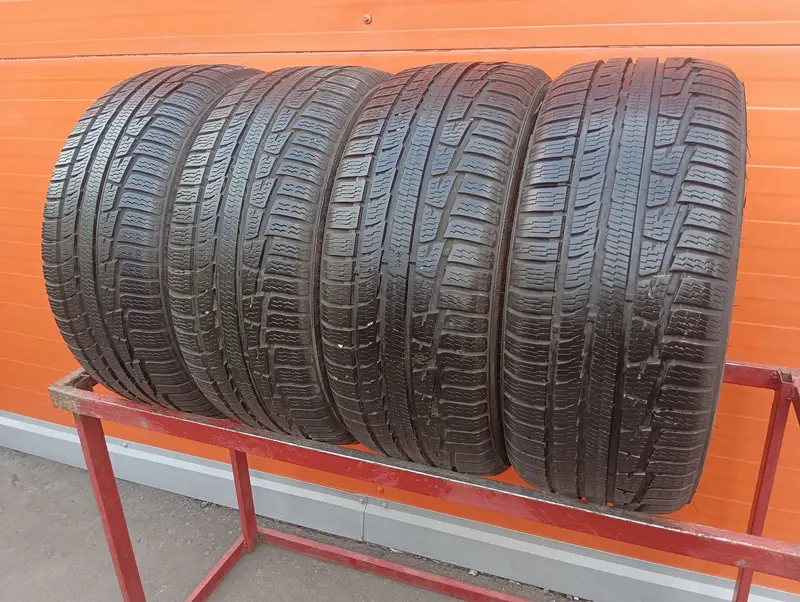 Комплект б/у шин 225/40 R18 Nokian WR A3