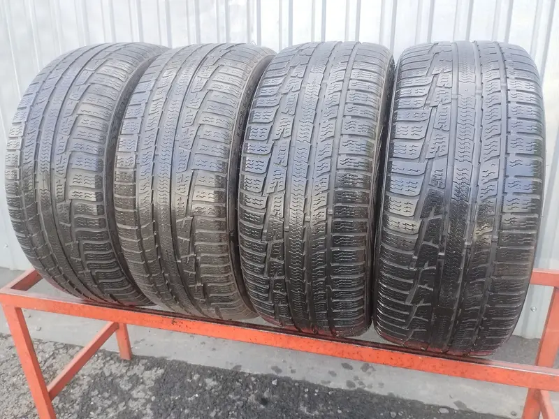 Комплект б/у шин 225/40 R18 Nokian WR A3