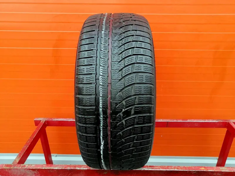 Б/у шина 225/40 R18 Nokian WR A4, фото 1