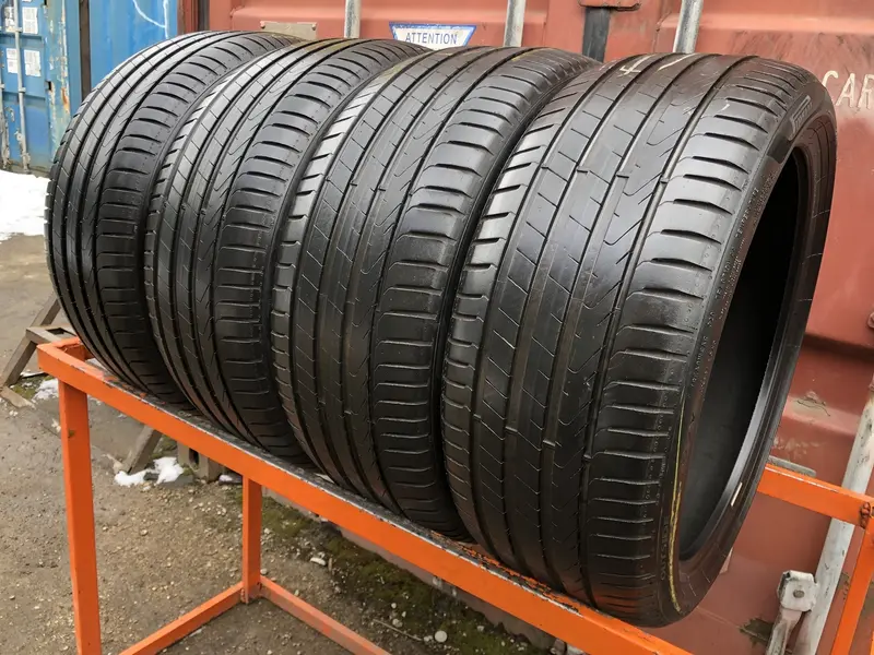 Комплект б/у шин 225/40 R18 Pirelli P 7 Cinturato P7C2