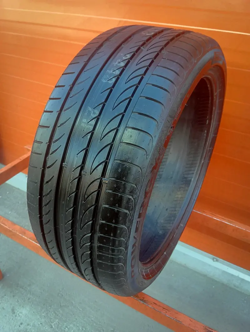 Б/у шина 225/40 R18 Pirelli Powergy