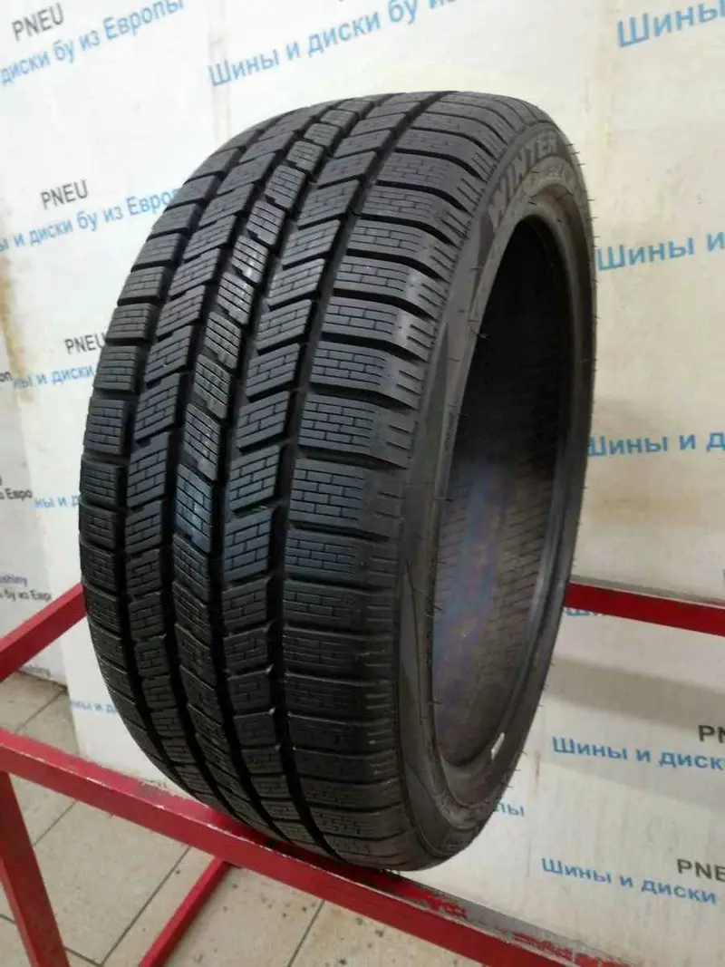 Б/у шина 225/40 R18 Pirelli Winter 240 Snowsport