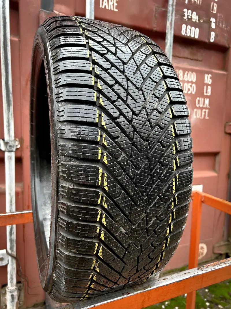 Б/у шина 225/40 R18 Pirelli Winter Cinturato 2