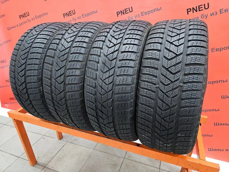 Комплект б/у шин 225/40 R18 Pirelli Winter Sottozero 3