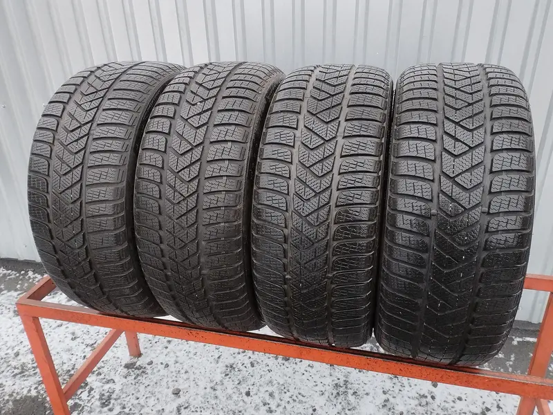 Комплект б/у шин 225/40 R18 Pirelli Winter Sottozero 3, фото 1