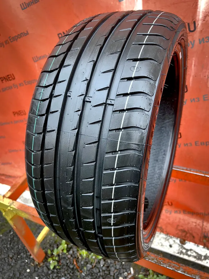 Новая шина 225/40 R18 TRIANGLE EffeXSport TH202, фото 1