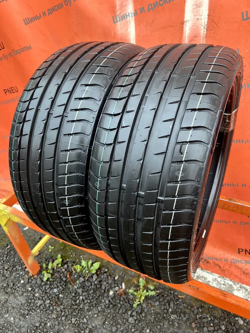 Пара новых шин 225/40 R18 TRIANGLE EffeXSport TH202, фото 1