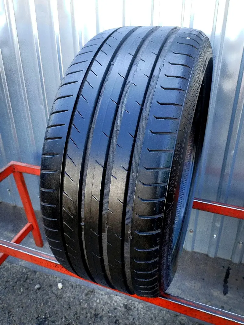Б/у шина 225/40 R18 Vredestein Ultrac Pro