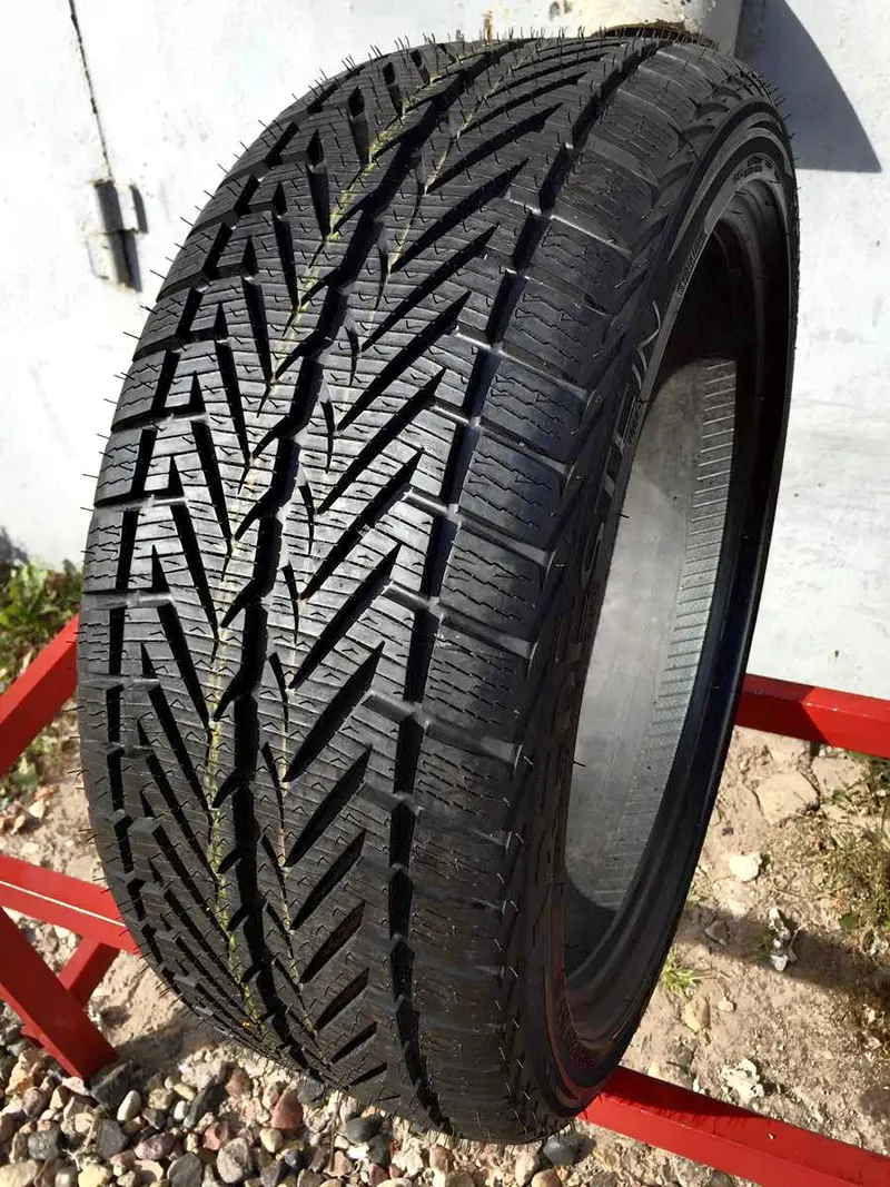 Новая шина 225/40 R18 Vredestein Wintrac Xtreme