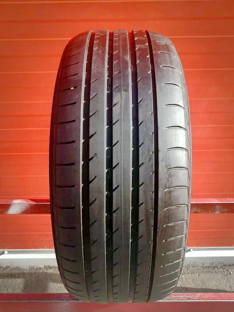 Б/у шина 225/40 R18 Yokohama Advan Sport V105