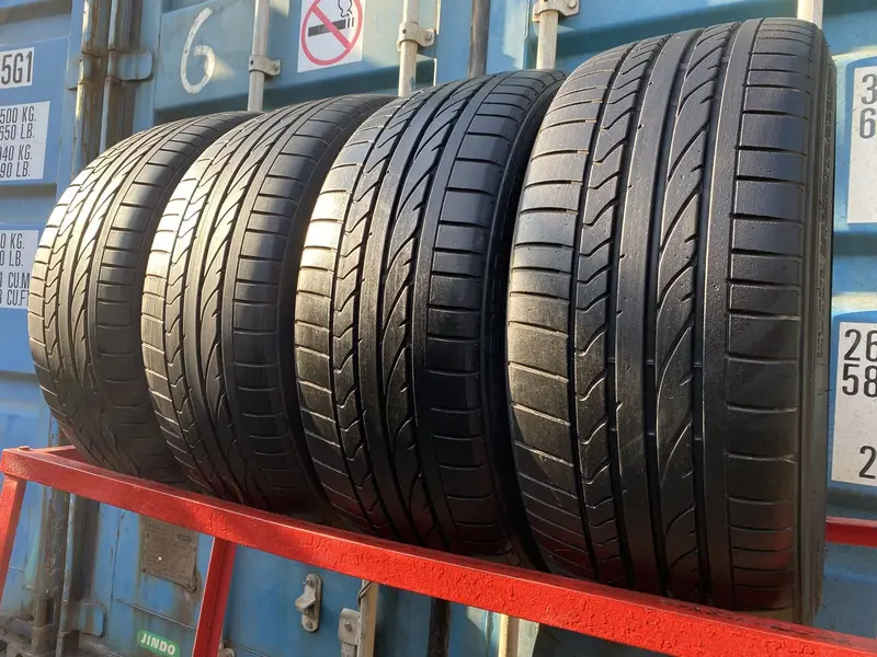 Комплект б/у шин 225/40 R19 Bridgestone Potenza RE 050A