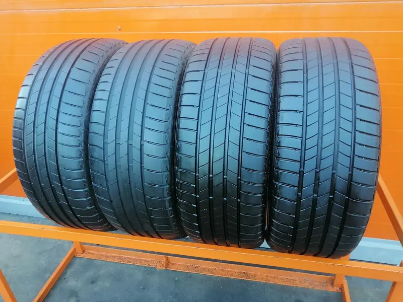 Комплект б/у шин 225/40 R19 Bridgestone Turanza T005