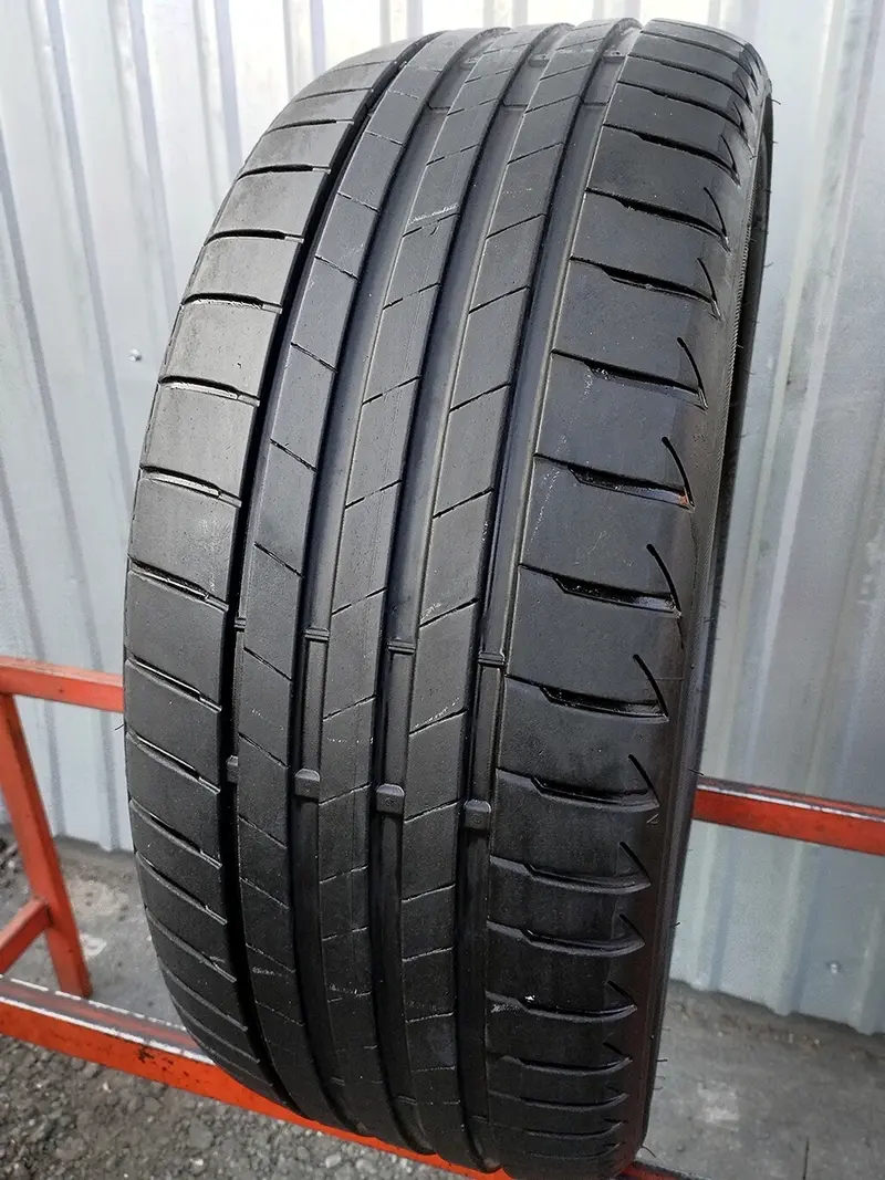 Б/у шина 225/40 R19 Bridgestone Turanza T005 MO