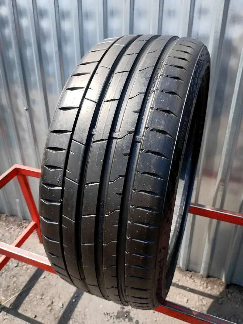 Б/у шина 225/40 R19 Continental SportContact 7