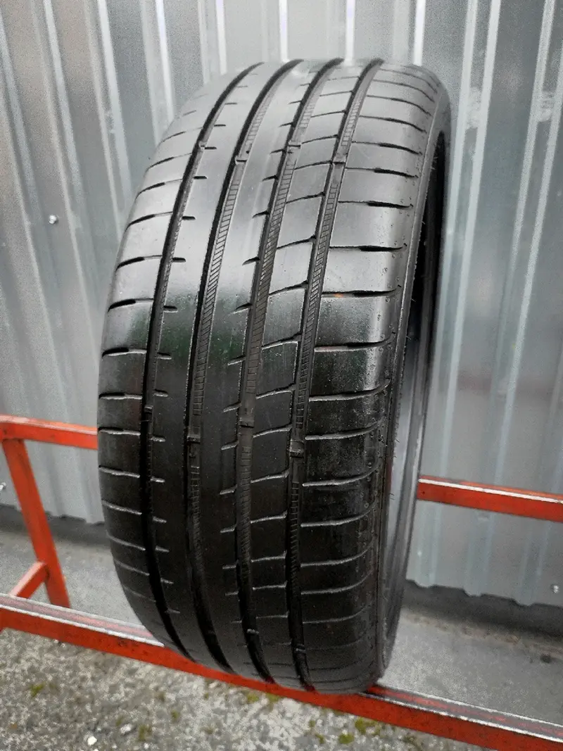 Б/у шина 225/40 R19 Goodyear Eagle F1 Asymmetric 5 MO
