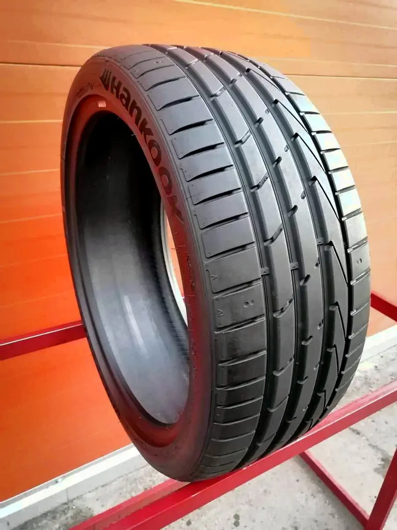 Б/у шина 225/40 R19 Hankook Ventus S1evo 2 K117