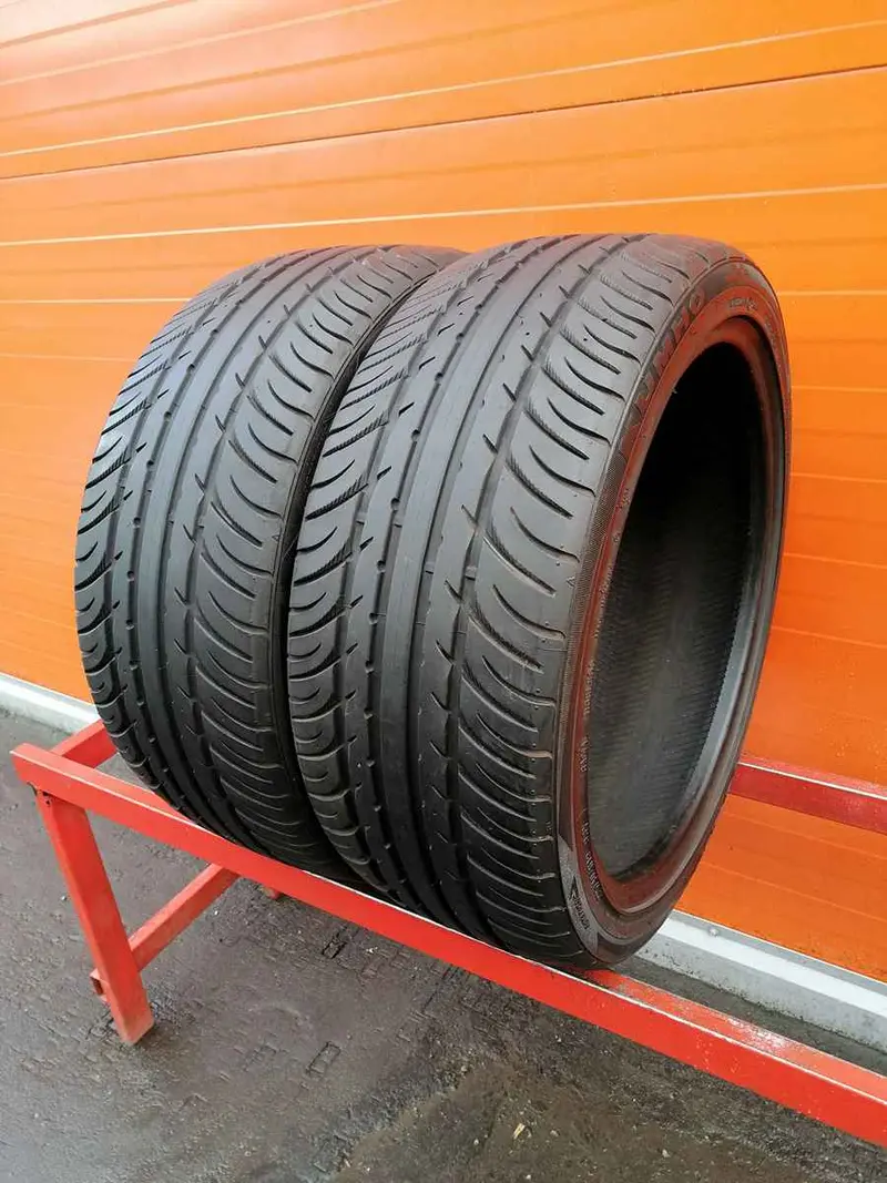 Пара б/у шин 225/40 R19 Kumho Ecsta SPT KU31, фото 1
