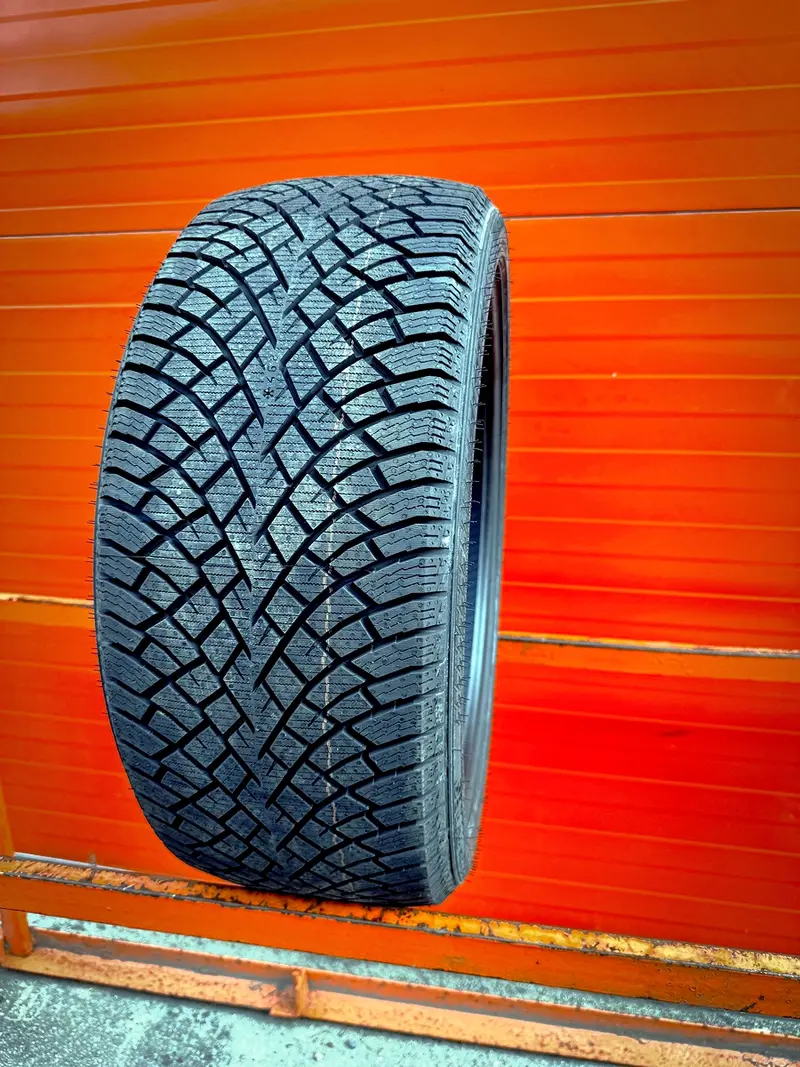 Новая шина 225/40 R19 Nokian Hakkapeliitta R5, фото 1