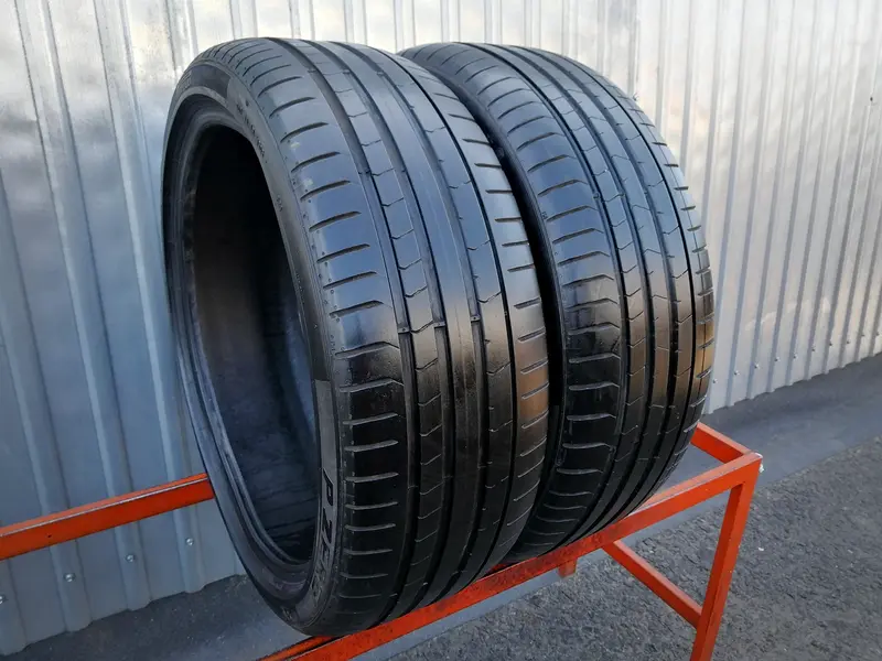 Пара б/у шин 225/40 R20 Pirelli P Zero PZ4 RunFlat, фото 1
