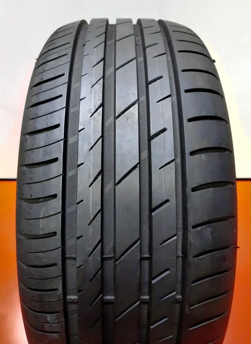 Б/у шина 225/45 R17 Apollo Aspire XP