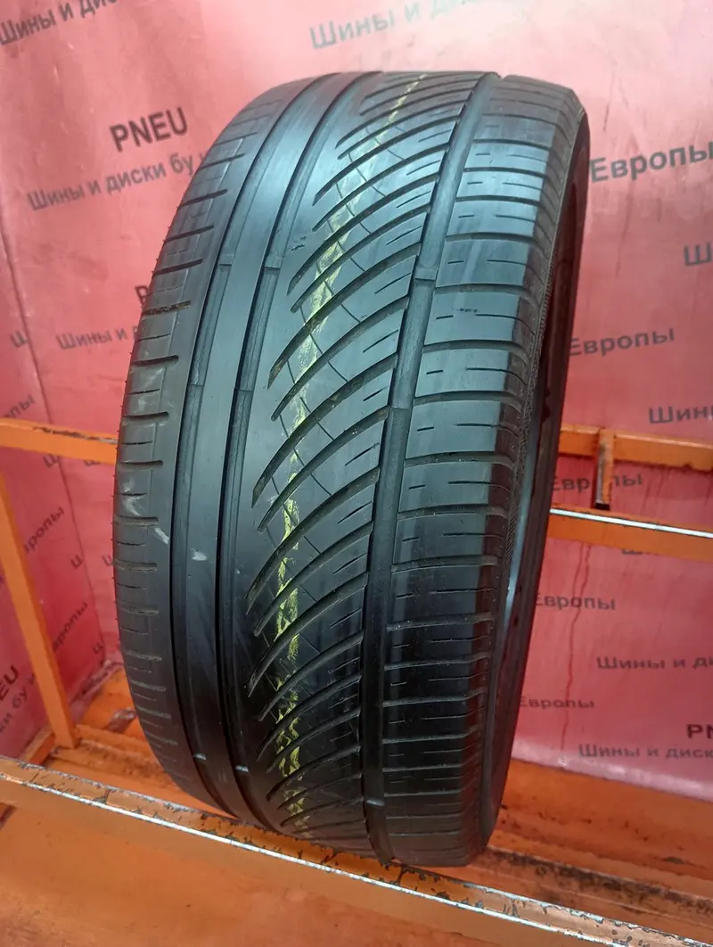 Б/у шина 225/45 R17 Avon ZV3