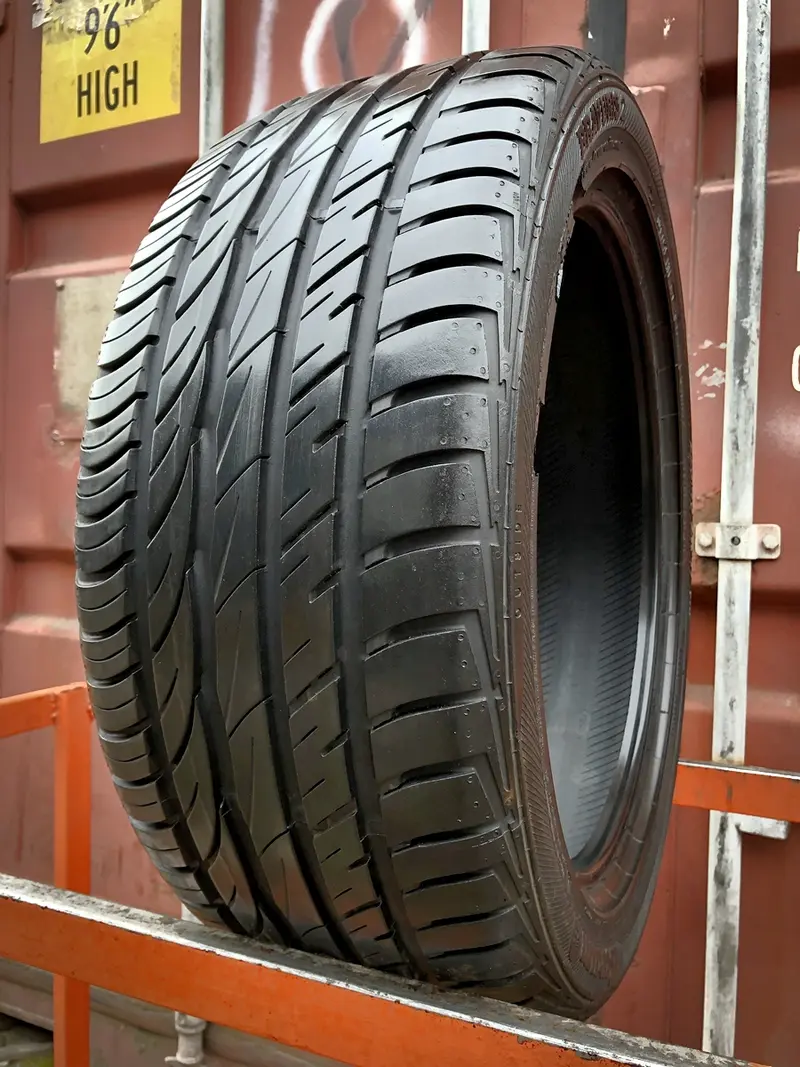 Б/у шина 225/45 R17 Barum Bravuris 2, фото 1