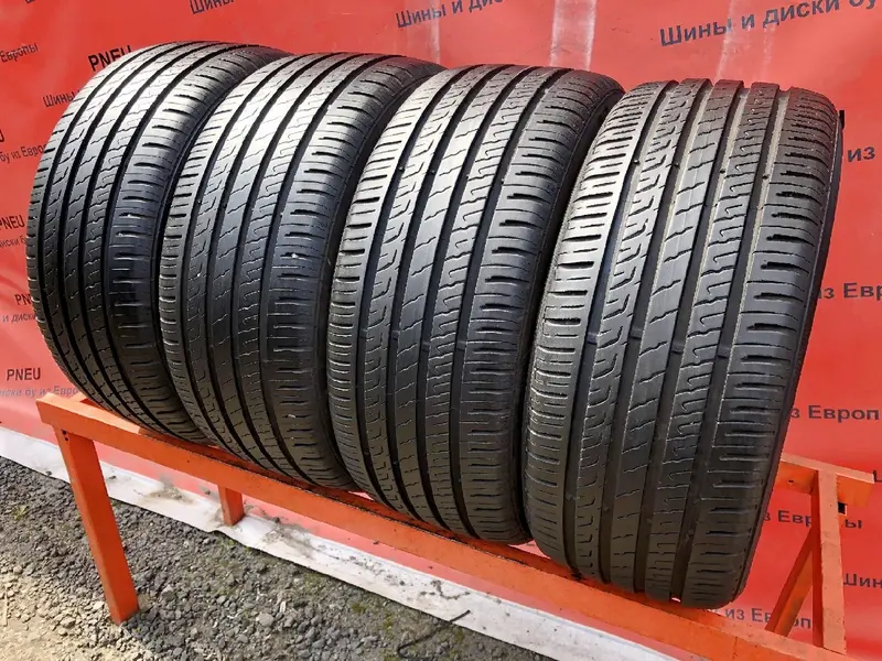 Комплект б/у шин 225/45 R17 Barum Bravuris 5HM