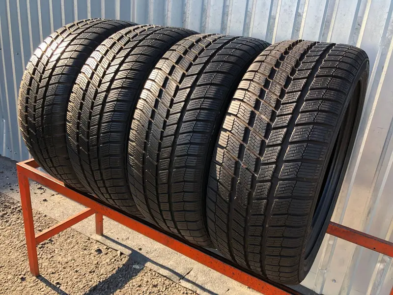 Комплект б/у шин 225/45 R17 Barum Polaris 3