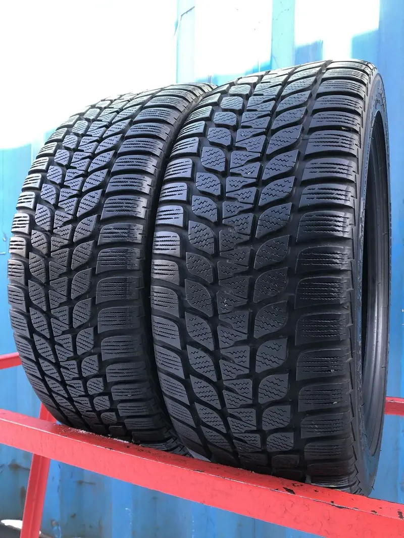 Пара б/у шин 225/45 R17 Bridgestone Blizzak LM25