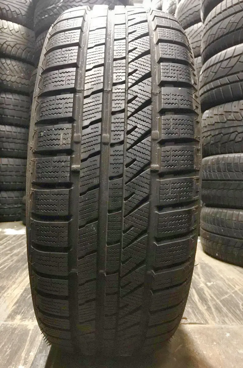 Б/у шина 225/45 R17 Bridgestone Blizzak LM30