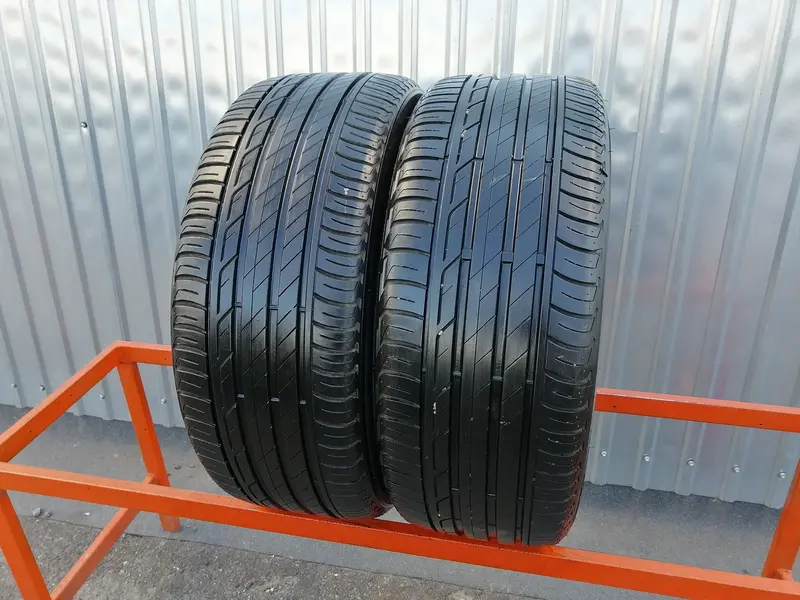 Пара б/у шин 225/45 R17 Bridgestone Turanza T001