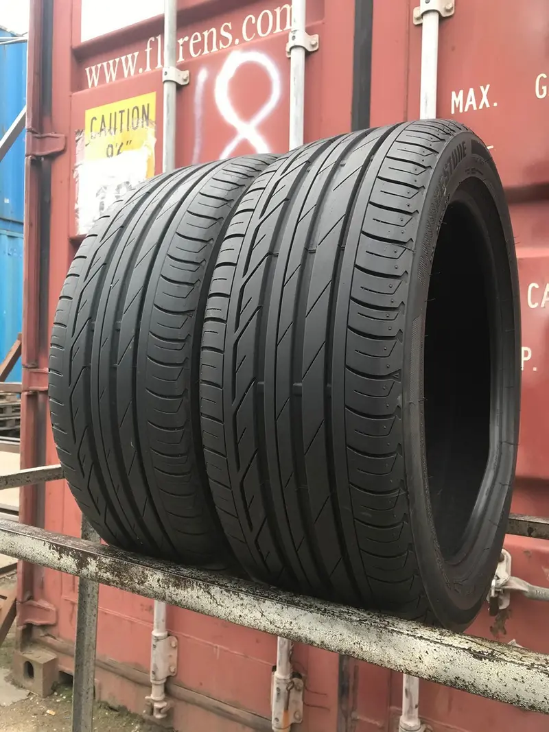 Пара б/у шин 225/45 R17 Bridgestone Turanza T001