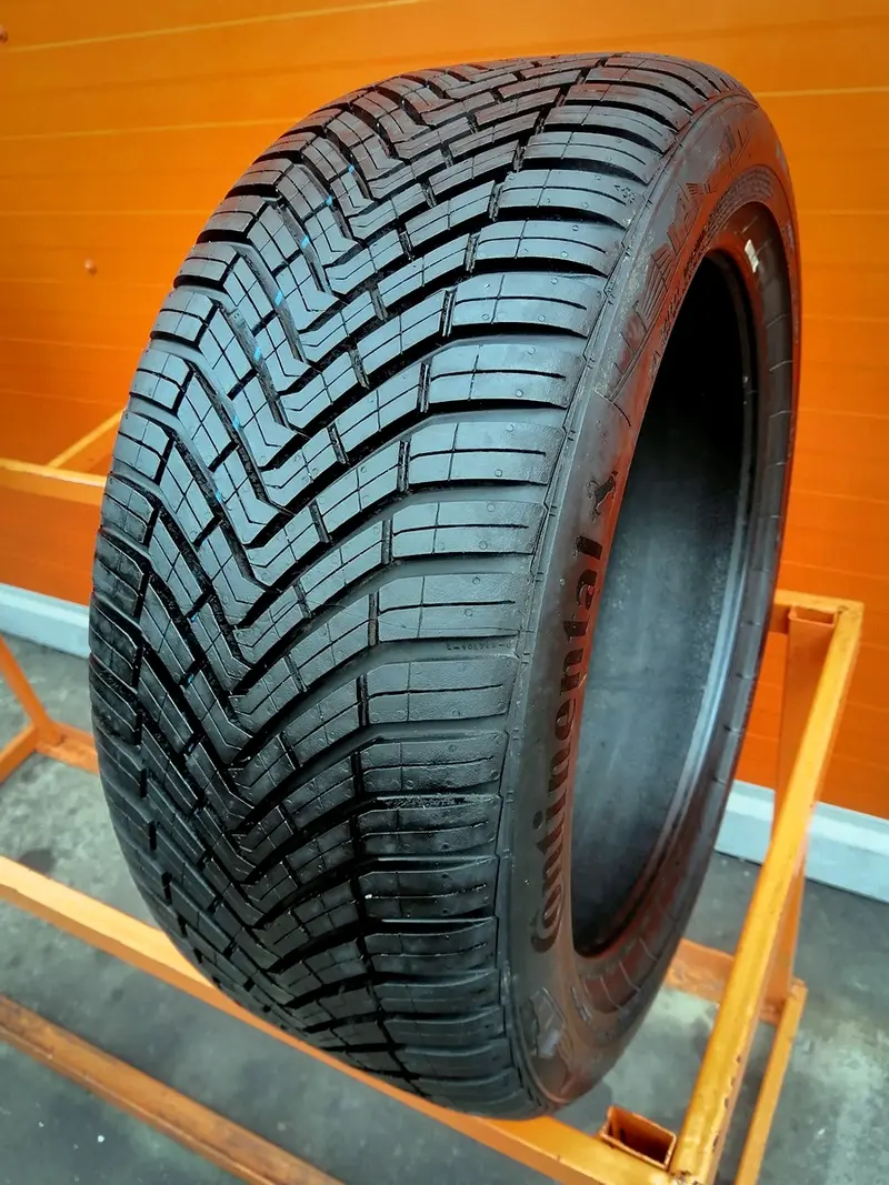 Б/у шина 225/45 R17 Continental AllSeasonContact