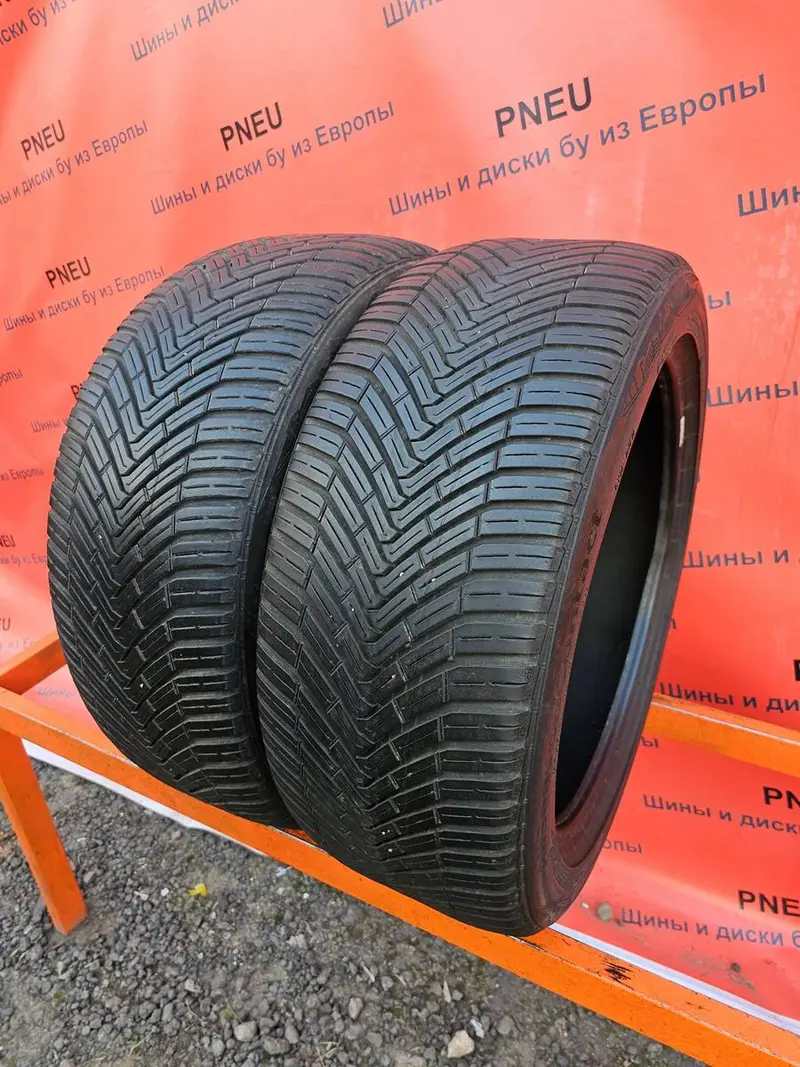 Пара б/у шин 225/45 R17 Continental AllSeasonContact