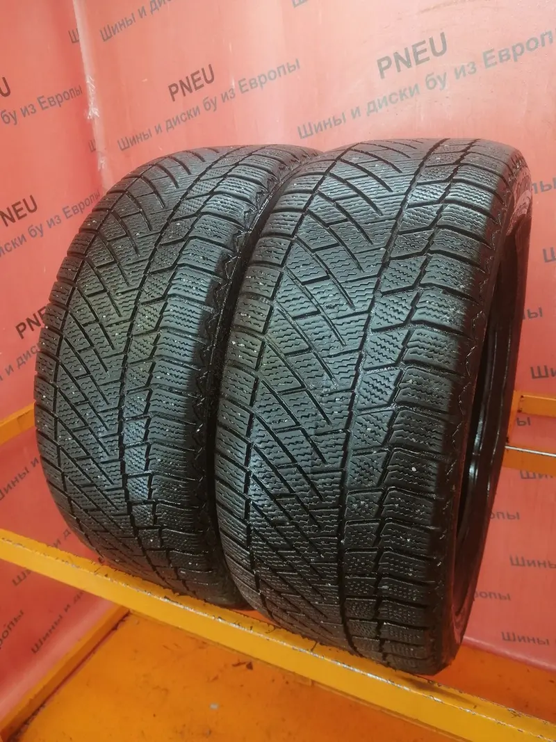 Пара б/у шин 225/45 R17 Continental ContiVikingContact 6