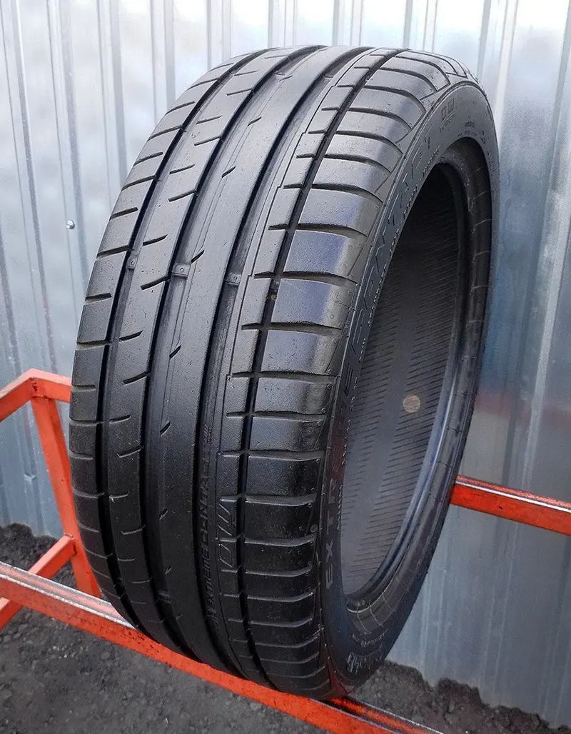 Б/у шина 225/45 R17 Continental ExtremeContact DW